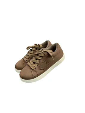 Brown Star Sneakers