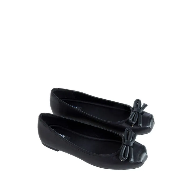 EUG01-005 Flats - Black