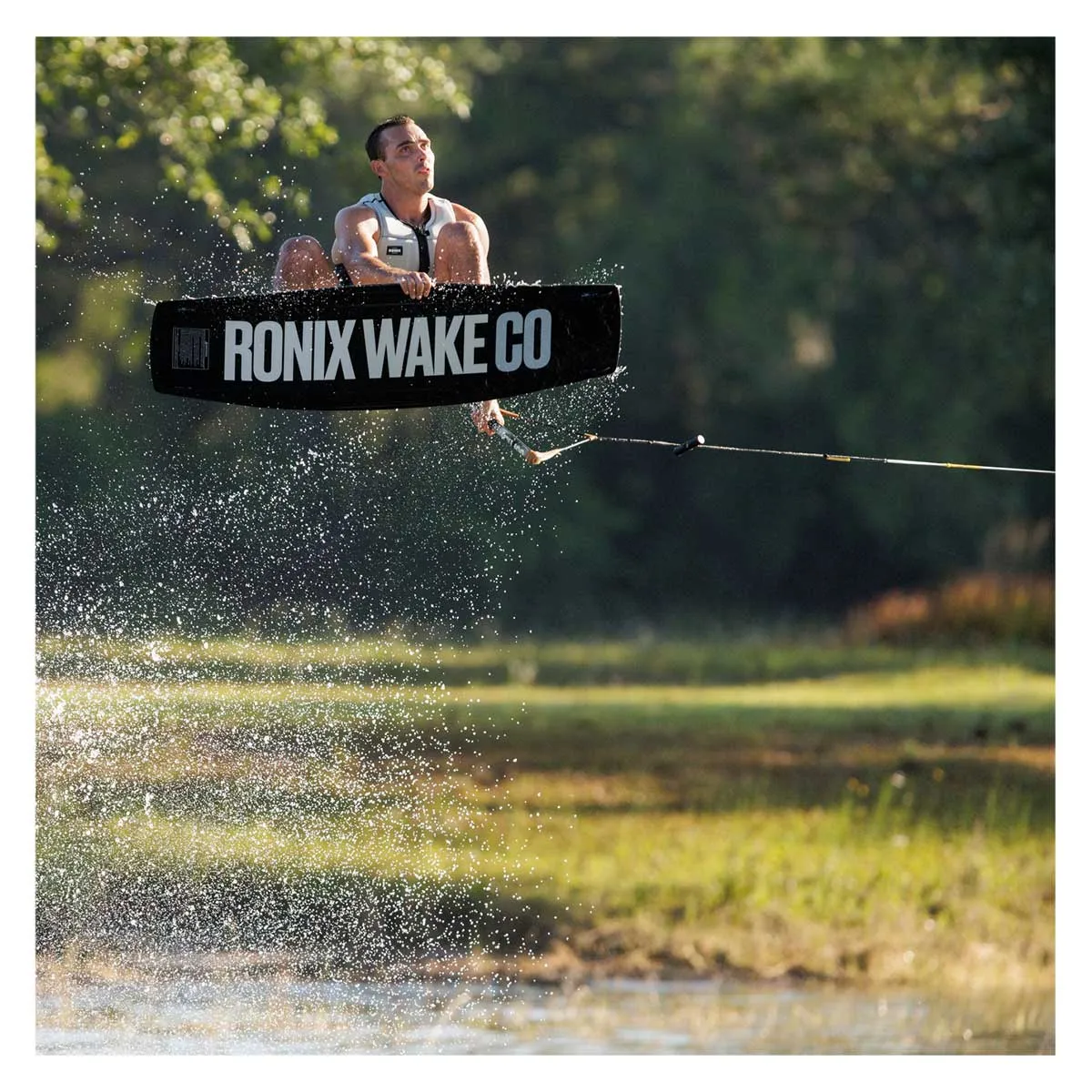 Ronix Supreme Wakeboard w/ Anthem BOA Bindings