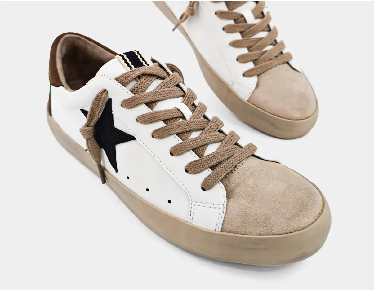 SHU SHOP PAZ Pamela Brown Sneaker